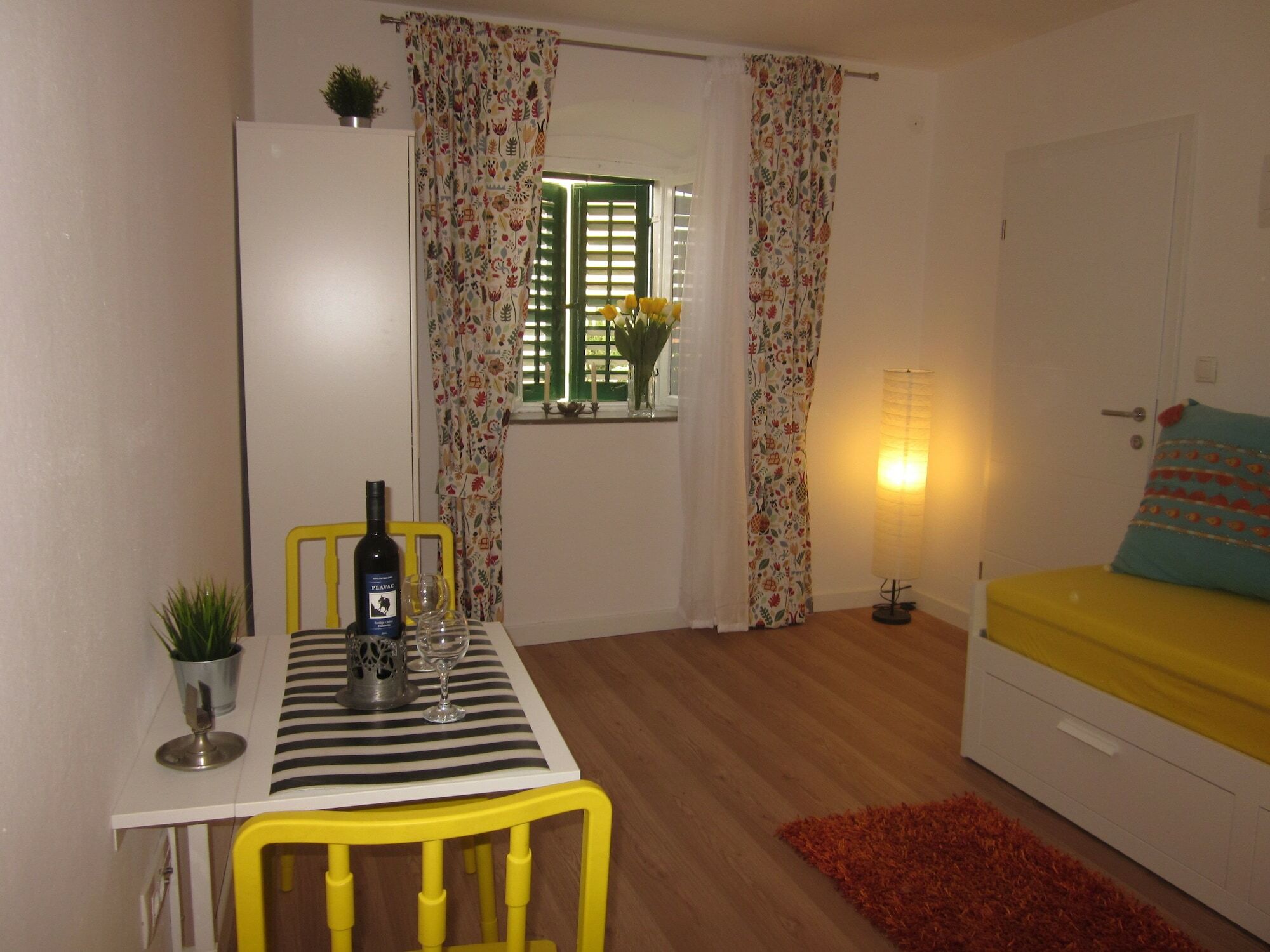 Apartment On The Square Makarska Exterior foto